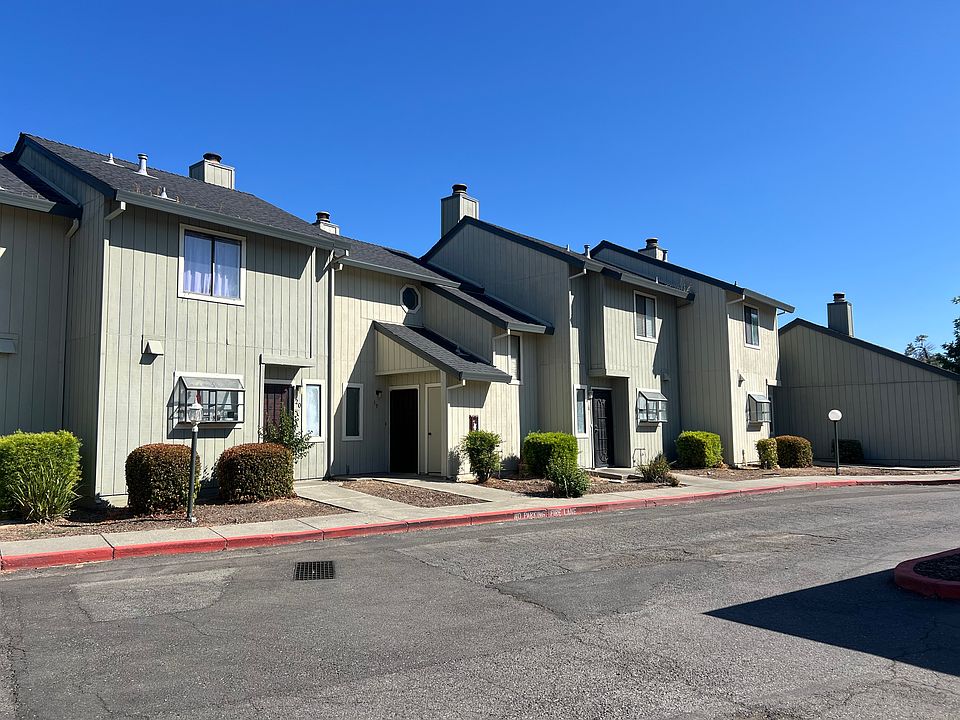 1st image of 7516 Golf Club Ct #22