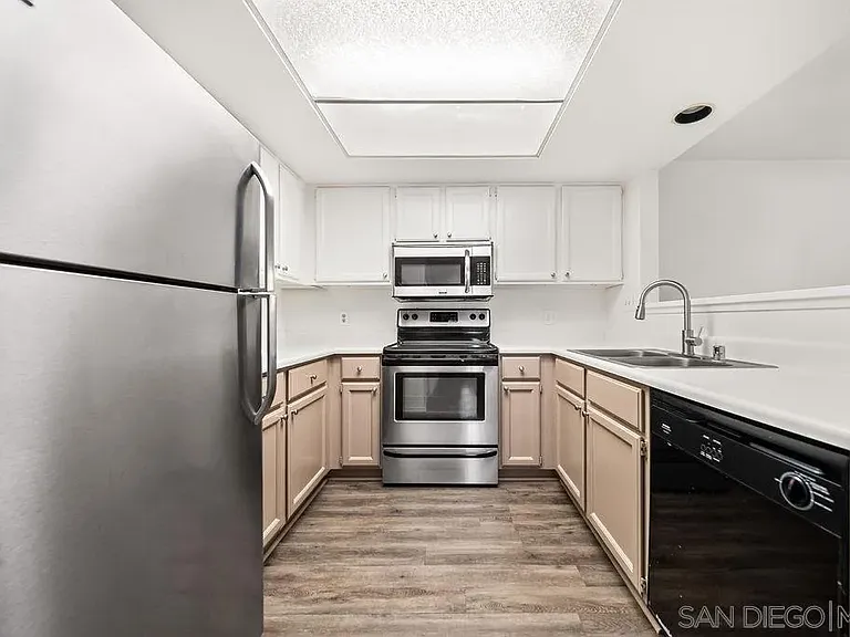 514 S Myers St #F — Photo 5