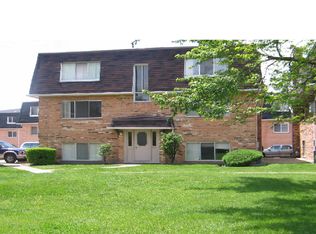 9974 Holly Ln APT 1N, Des Plaines, IL 60016