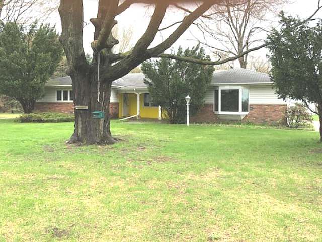 2nd image of 1680 W Surrey Rd
