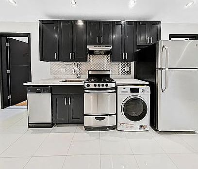 2nd image of 6 W 108th St #8