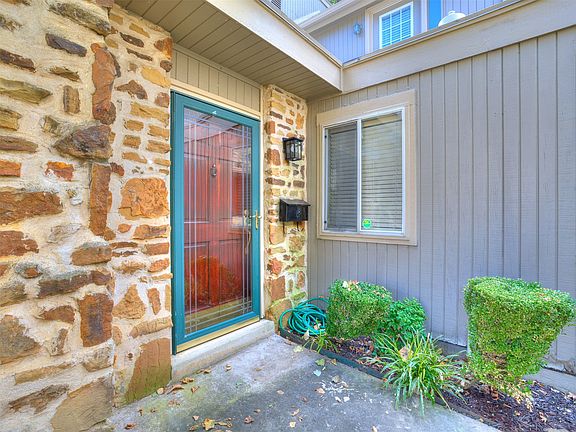 5th image of 4104 S Florence Ct #4104