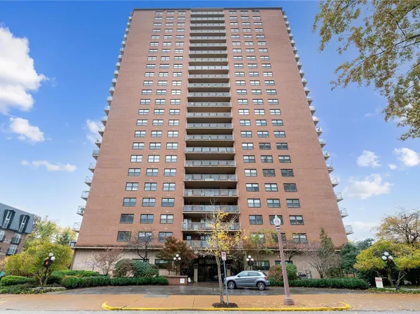 4466 W Pine Blvd APT 22G, Saint Louis, MO 63108
