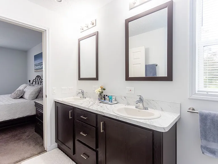 9516 Randolph St — Photo 12