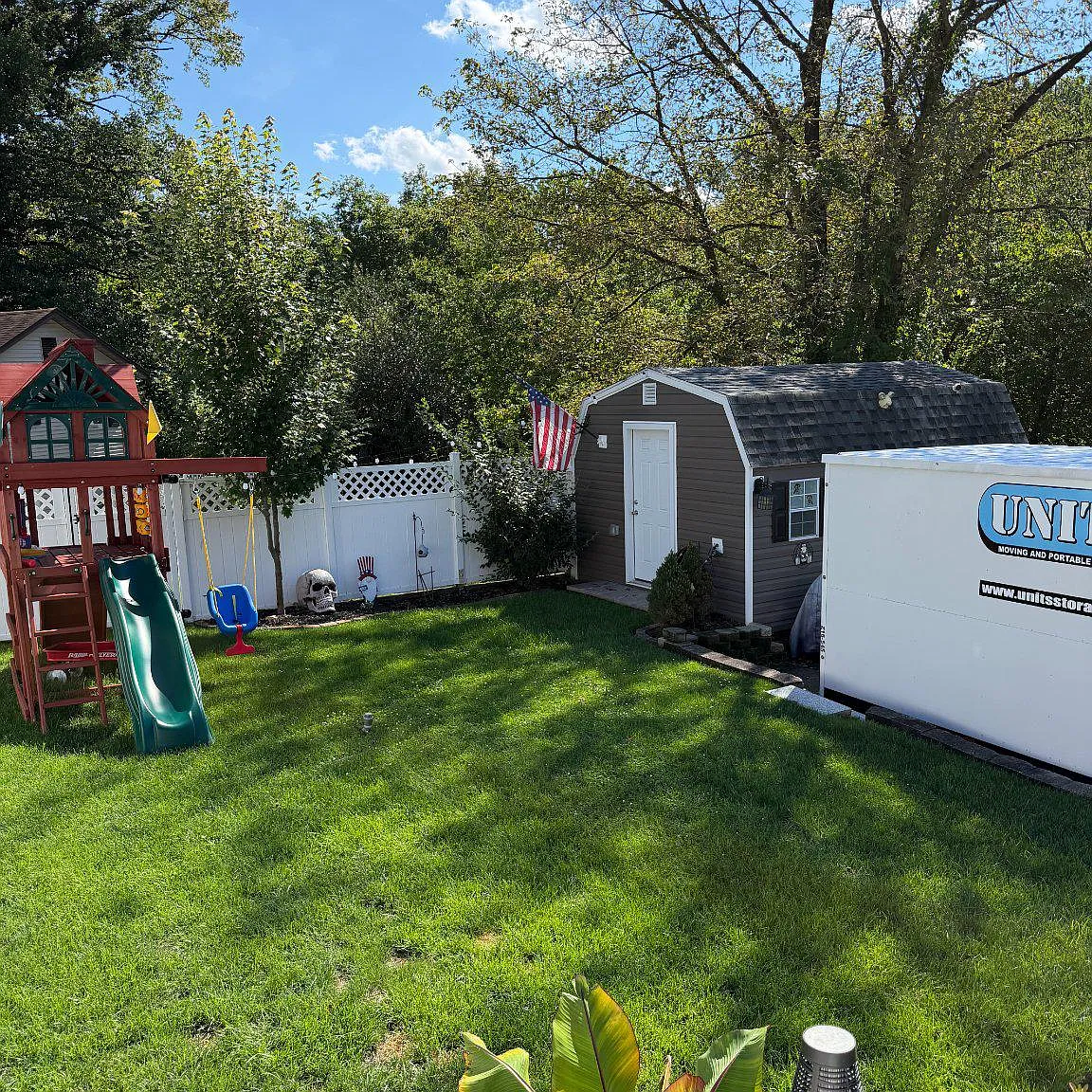 3 bed, 2.0 bath, 1400 sqft, $3,000 — Photo 4