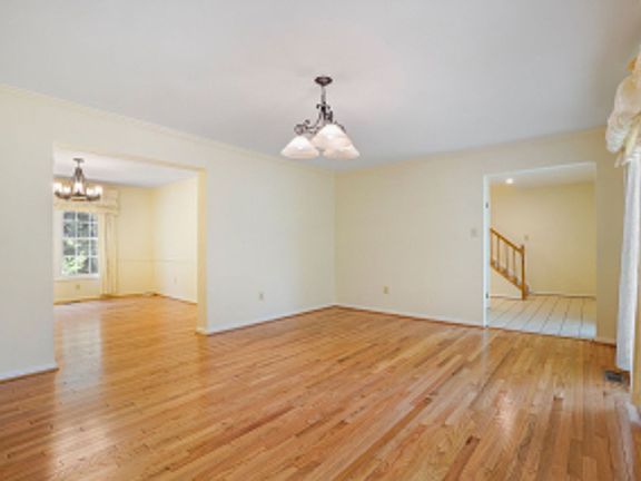 5th image of 18529 Heritage Hills Dr