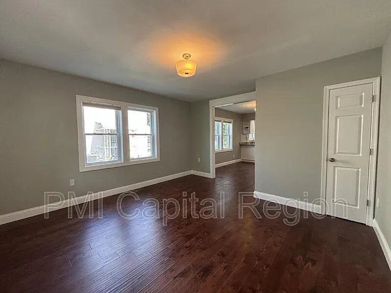 3903 Hampden St — Photo 7