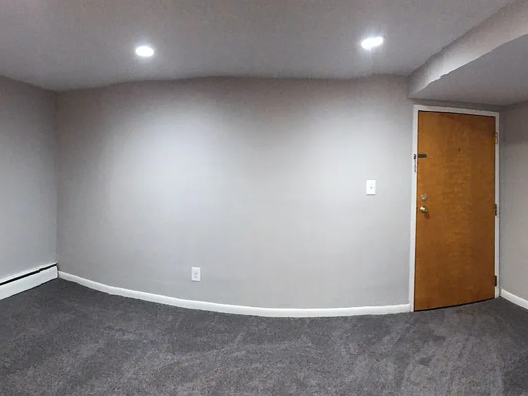 441 Ford St — Photo 8