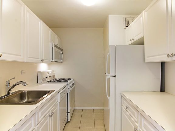 5th image of 140 W End Ave APT 22E
