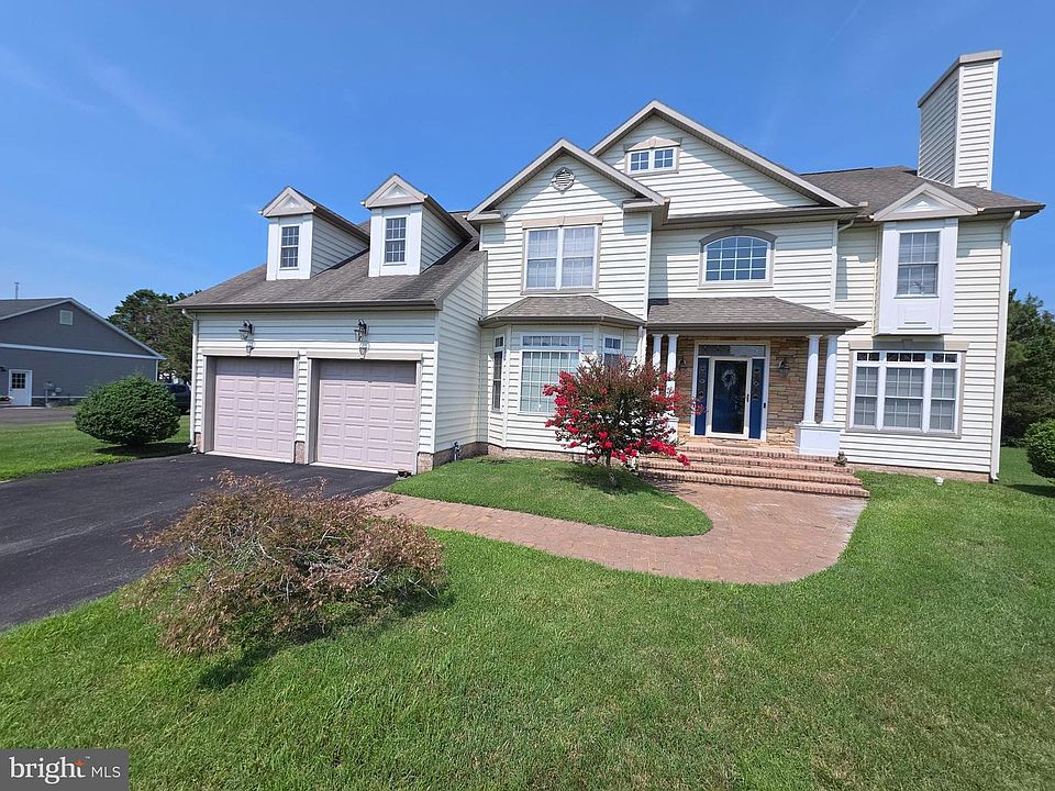 1st image of 2014 Orchard Dr