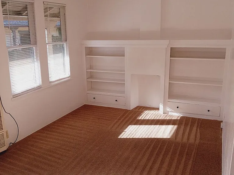 1132 Poli St — Photo 16