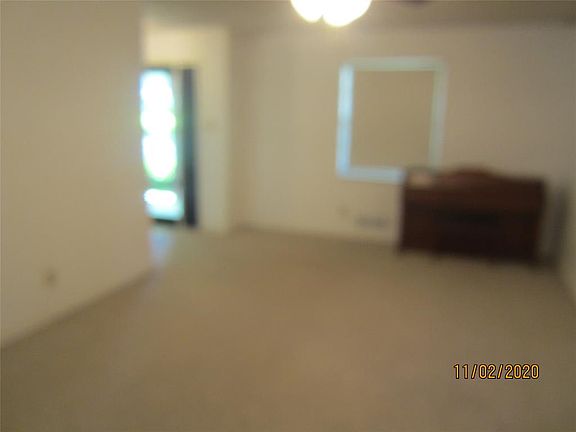 4th image of 120 Brook Hollow Dr