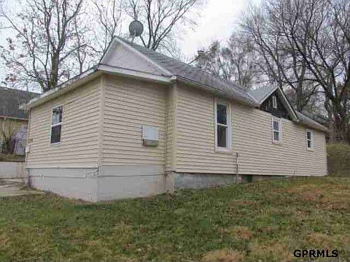 3rd image of 4216 S 16th St