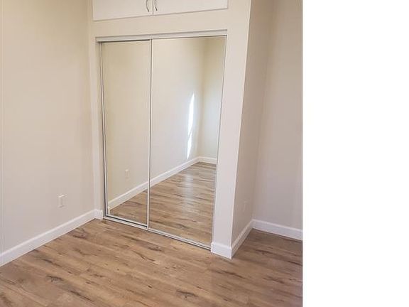 3rd image of 2508 Naomi Ave