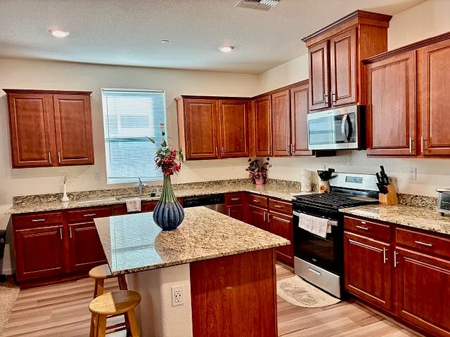 10424 Skynyrd Way — Photo 10