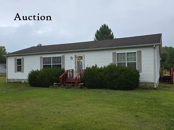 104 Hickory St, Harrisburg, IL 62946