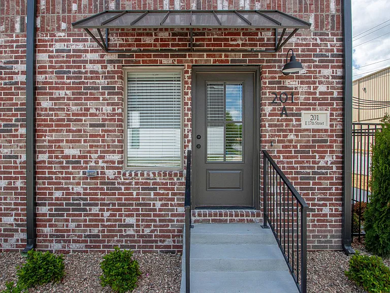 SOMA Area, Little Rock - 2 Bedroom - New Construction Luxury Townhomes — Photo 13