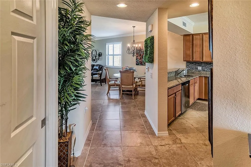 2 bed, 2.0 bath, 1408 sqft, $3,500 — Photo 3