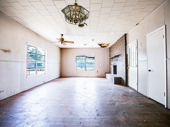 3rd image of 600 N 4th St