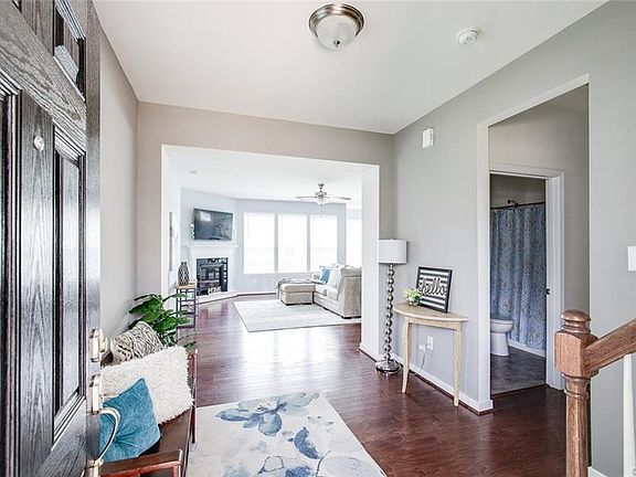 3rd image of 8857 Seaycroft Dr