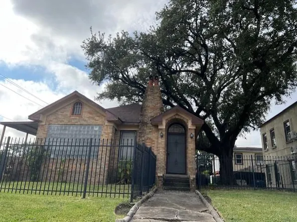 4442 Leeland St, Houston, TX 77023