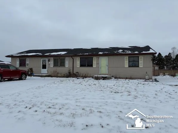 8785-8793 Sams Dr, Maybee, MI 48159