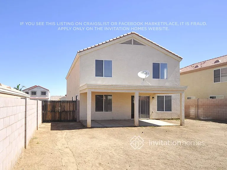 11967 W Holly St — Photo 7
