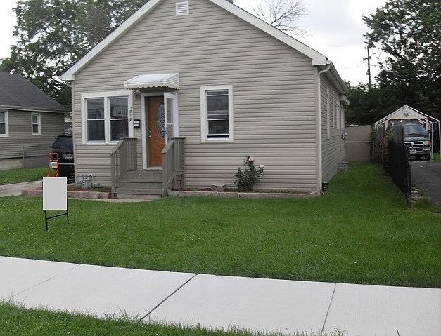 1st image of 1718 N 33rd Ave