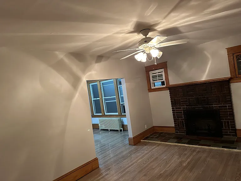 685 Washington Ave #1 — Photo 4