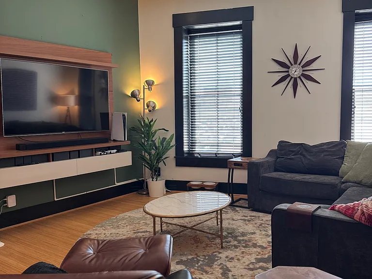 126 W Pike St #4 — Photo 4