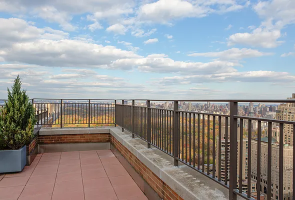 Rented by Jack Resnick & Sons | media 46