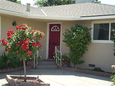 2nd image of 4472 E Princeton Ave