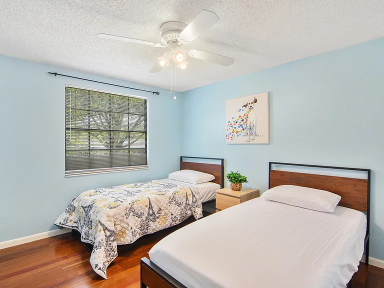 4108 Sand Lake Ct — Photo 16