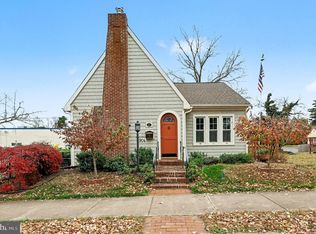 904 Hanover St, Fredericksburg, VA 22401