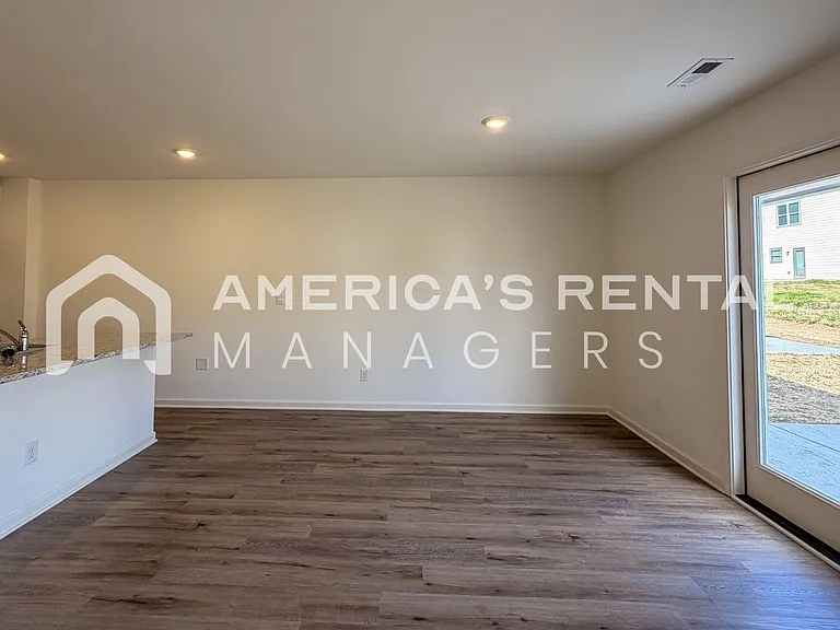 2126 Addison Way SW — Photo 24