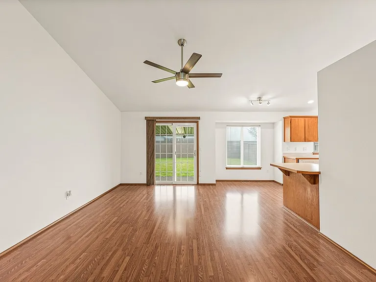 1224 143rd St E — Photo 14