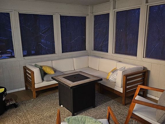 5th image of 8488 Barbara Dr