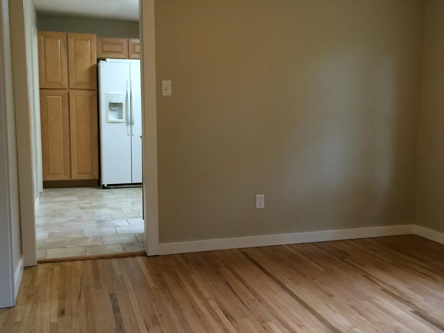 3 bed, 1377 sqft, $1,650 — Photo 4