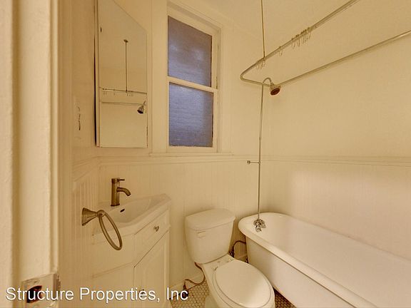 5th image of 525 Hyde St APT 2