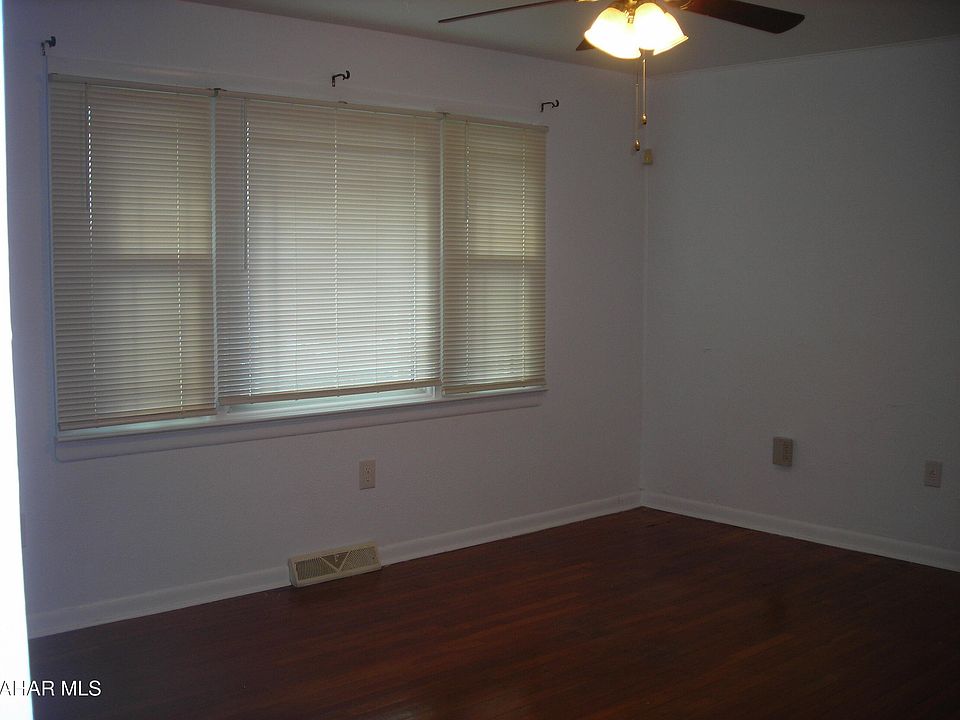 2428 16th Ave, Altoona, PA 16601 | Zillow
