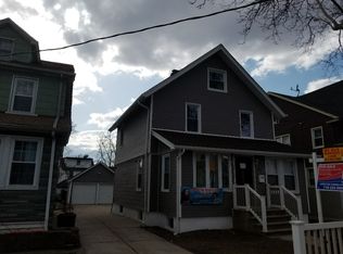 11842 197th St, Saint Albans, NY 11412