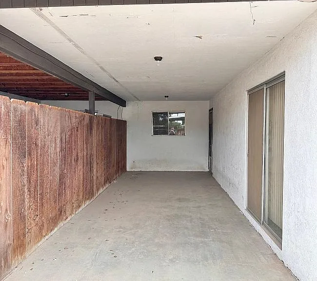 2128 S 11th Ave — Photo 18