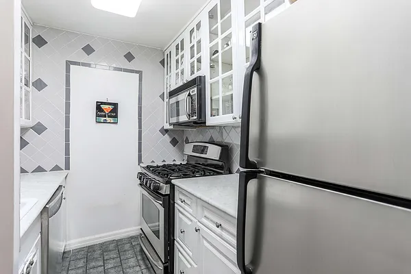 Sold by Compass | media 4