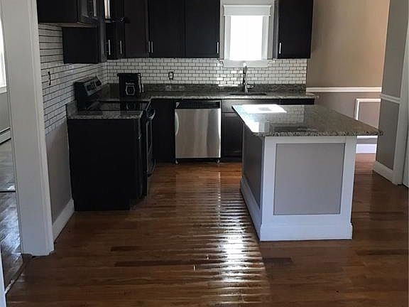 4th image of 44 Leominster Rd