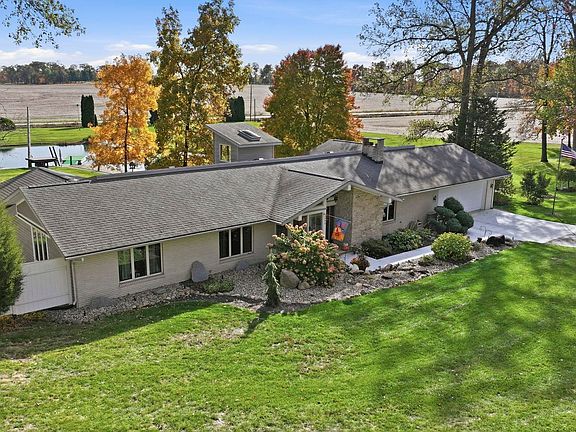 3rd image of 2890 E Hickory Ln