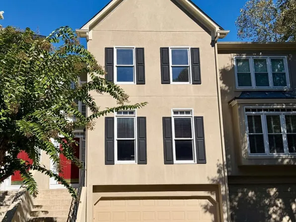 2544 Oakwood Trce SE, Smyrna, GA 30080