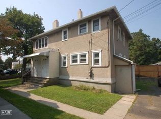 2 Carlson Ct, Norwalk, CT 06855