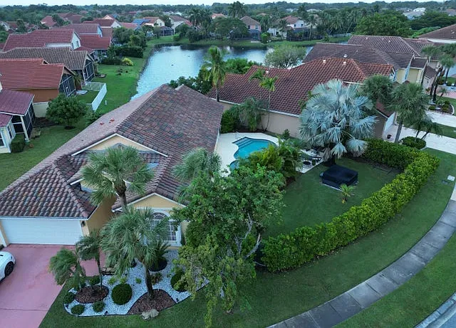 4 bed, 1797 sqft, $5,250 — Photo 1