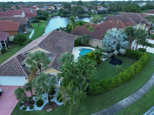 22112 Altona Dr, Boca Raton, FL 33428