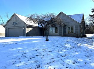 9215 West County Line ROAD, Milwaukee, WI 53224